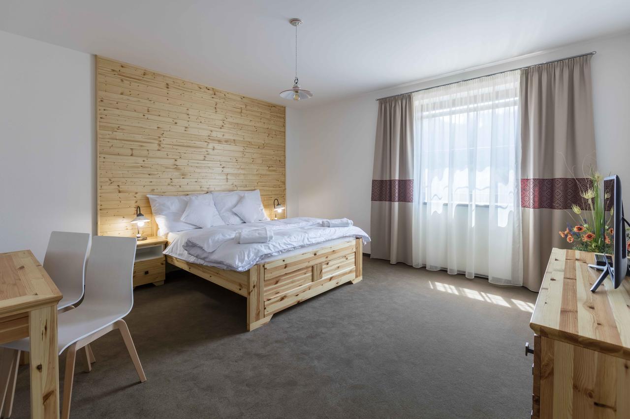 Rezort Gothal Apartmany A Penziony ドノヴァリ エクステリア 写真