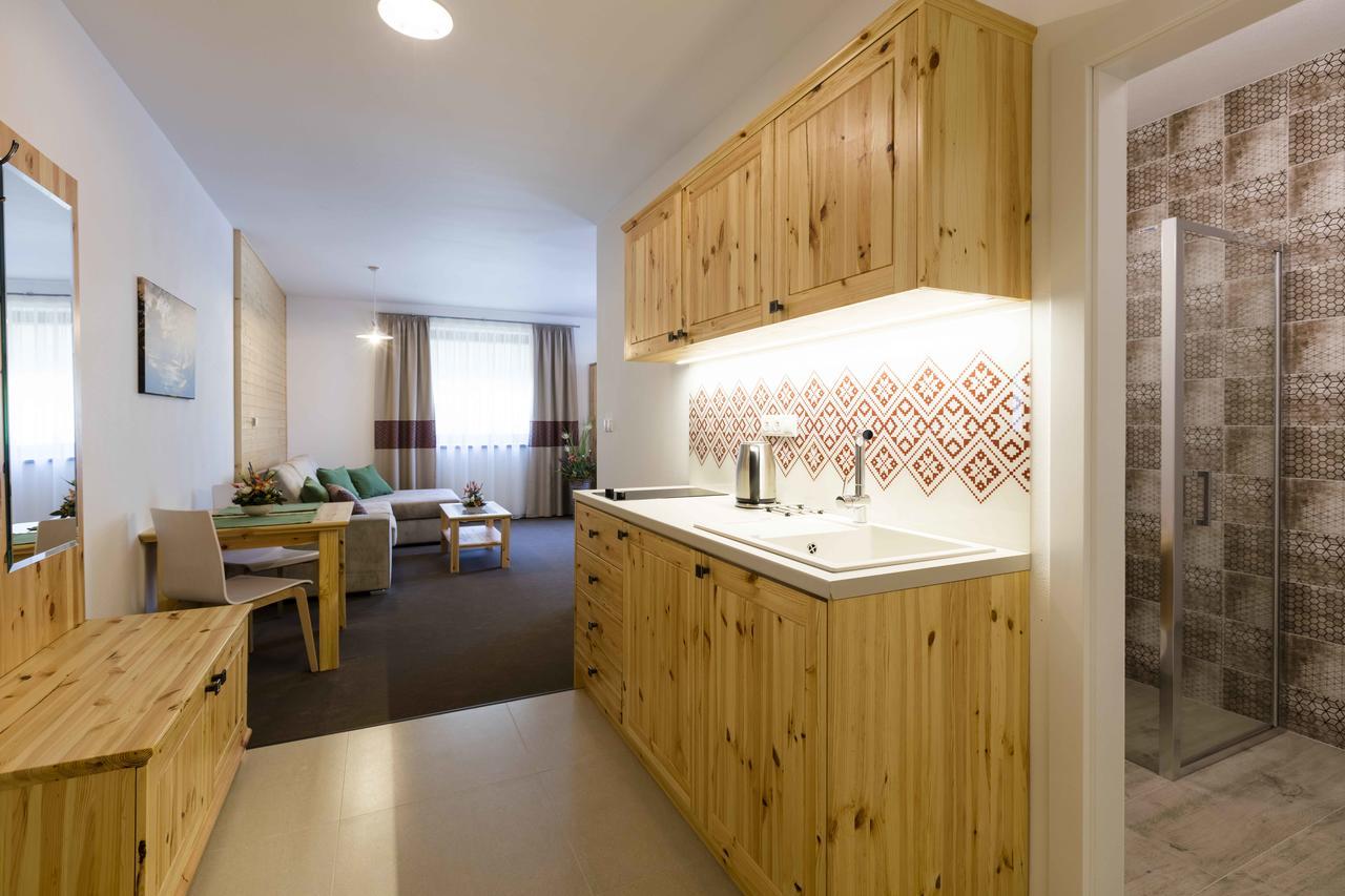 Rezort Gothal Apartmany A Penziony ドノヴァリ エクステリア 写真
